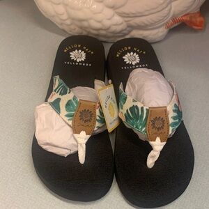 Yellow Box Mellow Mat Floral Fabric Thong Sandals - Black Sole, Green/Teal Strap